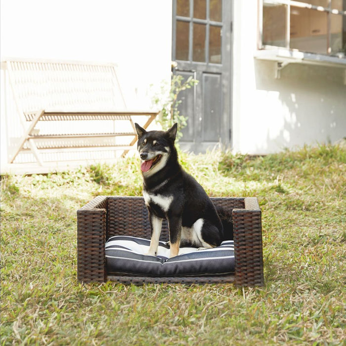 Indoor Outdoor Rattan Cat or Dog Elevated Rattan Bed ST-N10005-UK UK PET HOUSE