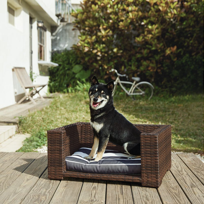 Indoor Outdoor Rattan Cat or Dog Elevated Rattan Bed ST-N10005-UK UK PET HOUSE